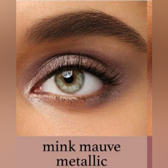 🦋 JULEP Eyeshadow 101 Crème-to-Powder Stick in Mink Mauve Metallic - Picture 3 of 13